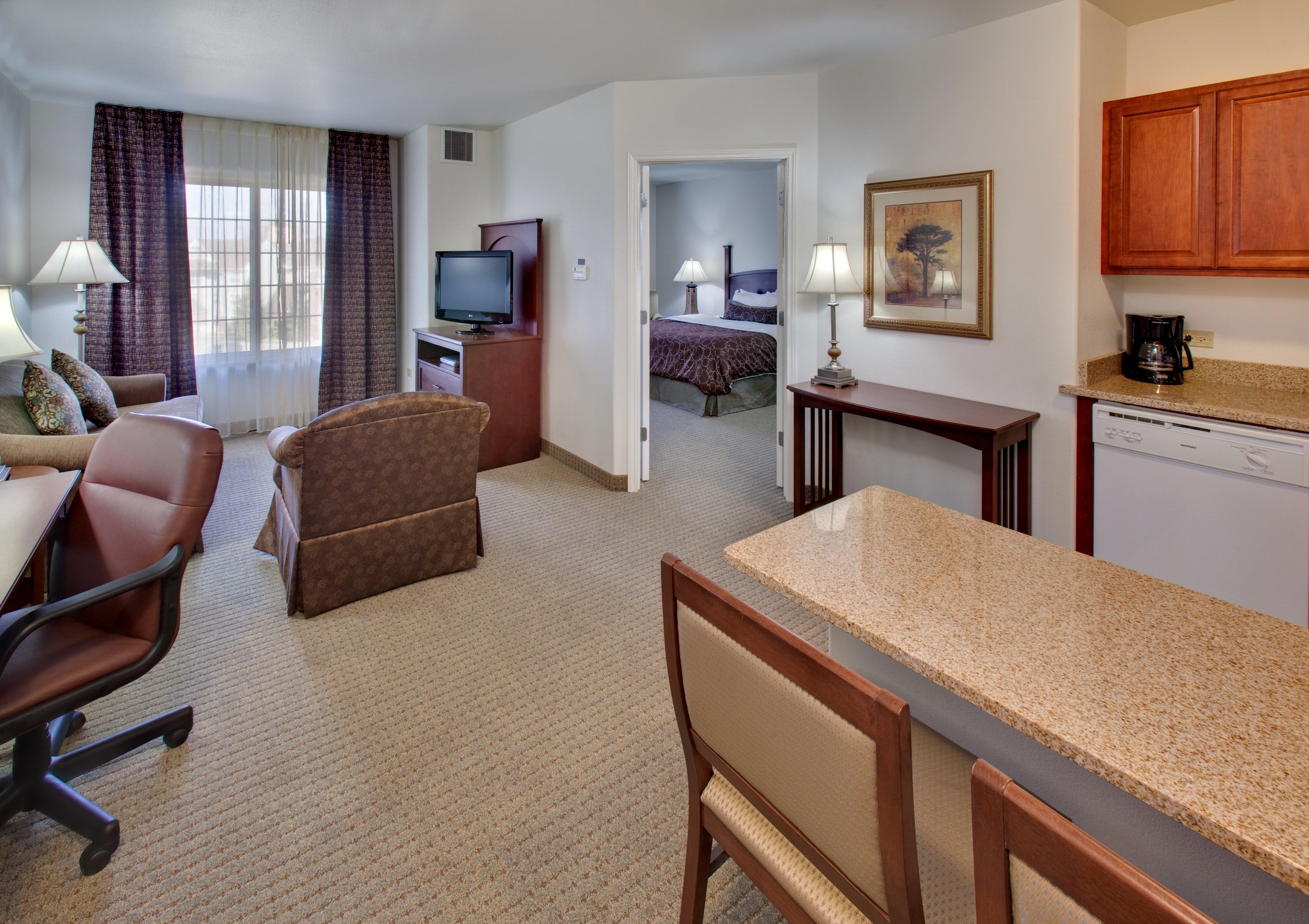 Staybridge Suites Rockford By Ihg Стая снимка