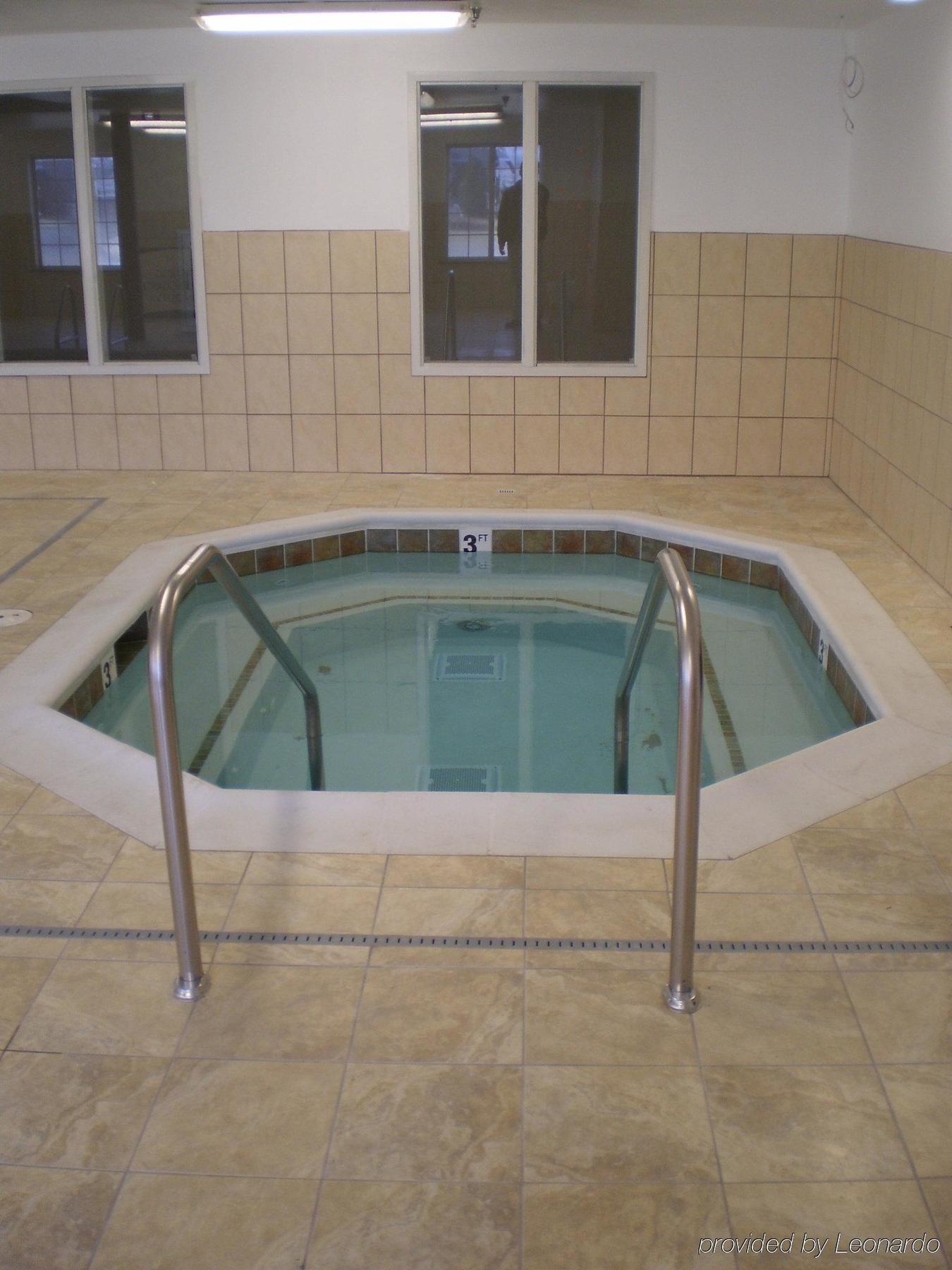 Staybridge Suites Rockford By Ihg Съоръжения снимка